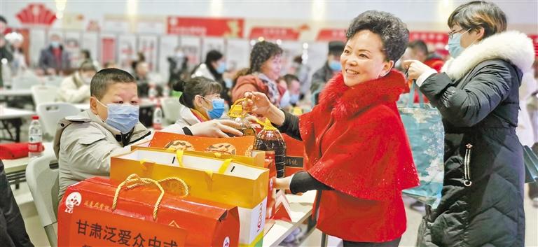 身殘志堅的郭淑芳與愛同行37年 點一盞燈，照亮別人也照亮自己